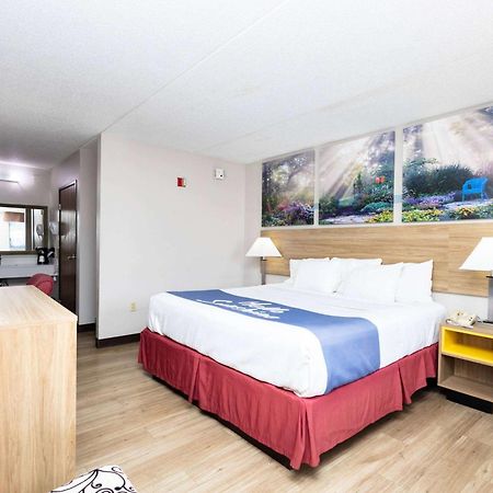 Days Inn By Wyndham Dayton Huber Heights Northeast Екстериор снимка