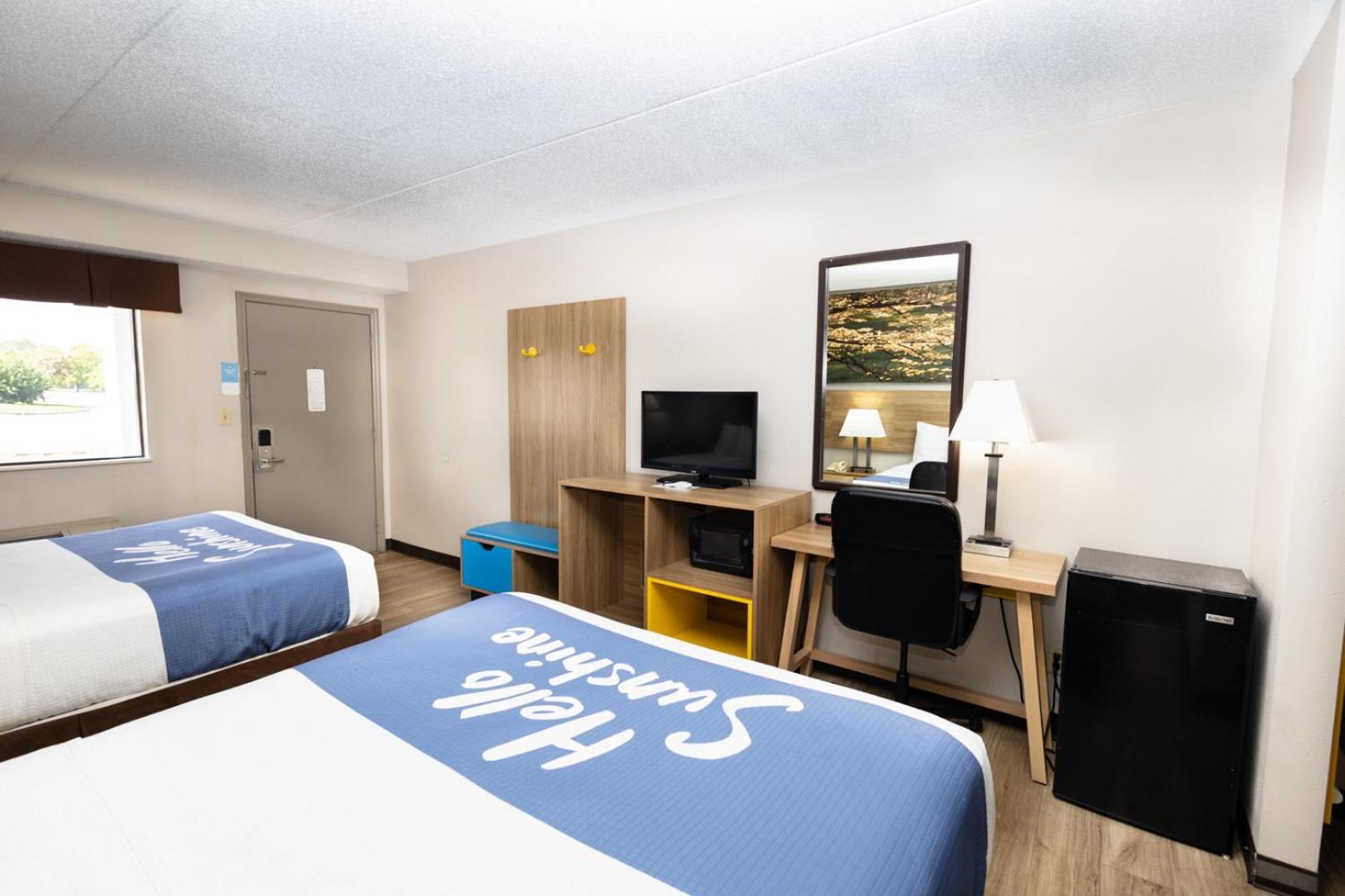 Days Inn By Wyndham Dayton Huber Heights Northeast Екстериор снимка